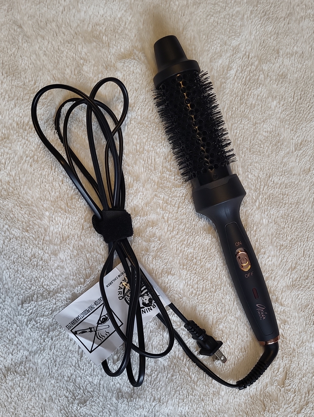 ARIA Black 1.5" Hot Styling Brush